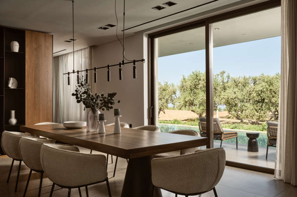 A royal dinning area next to the fully equipped kitchen & with direct access to the pool.