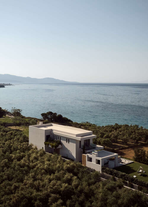 Uniting the modern man with Sea & Mother Nature in wholly refined harmony.