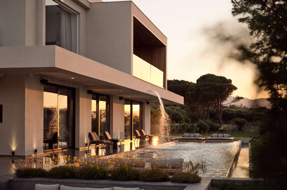 Sensory pool elements, featuring a spacious BBQ space and iconic lounge settings by the pool.